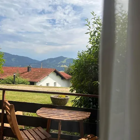 Renoviertes Mit Hallenbad & Bergblick