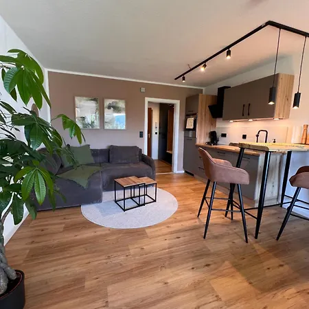 Apartment Renoviertes Mit Hallenbad & Bergblick Im Allgaeu *