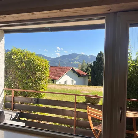 Renoviertes Mit Hallenbad & Bergblick Im Allgaeu Apartment *